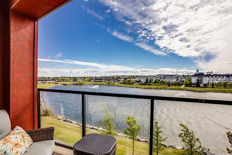 162 Country Village Circle NE #308 Calgary, AB T3K 0E6