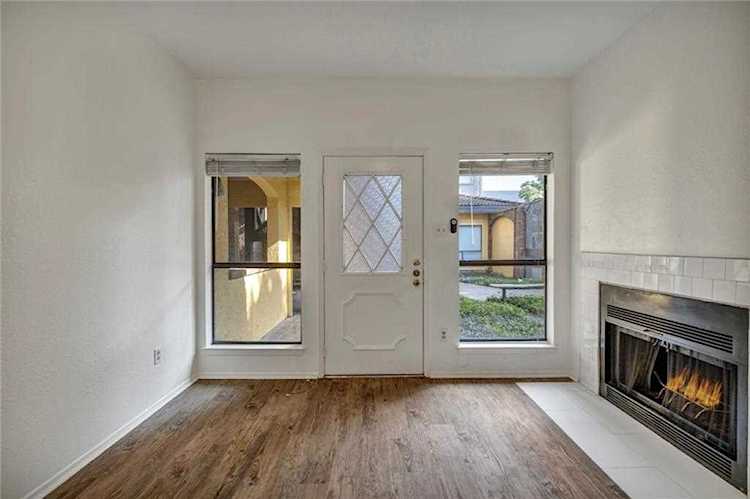 806 W 24th ST #114 Austin, TX 78705
