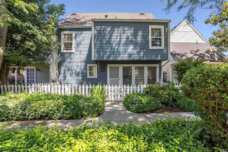 8375 Windmill Farms Drive Cotati, CA 94931