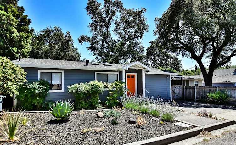 266 Mountain Avenue Sonoma, CA 95476