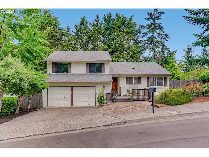1701 Aspen Ct Lake Oswego, OR 97034
