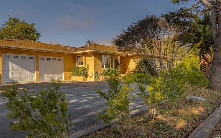 4381 Bodega Avenue Petaluma, CA 94952