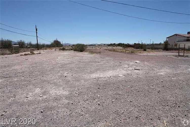 525 E Eldorado Ln Las Vegas, NV 89123