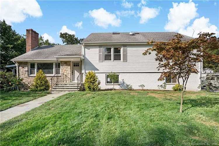 7 Bridle Path Road Stamford, CT 06902