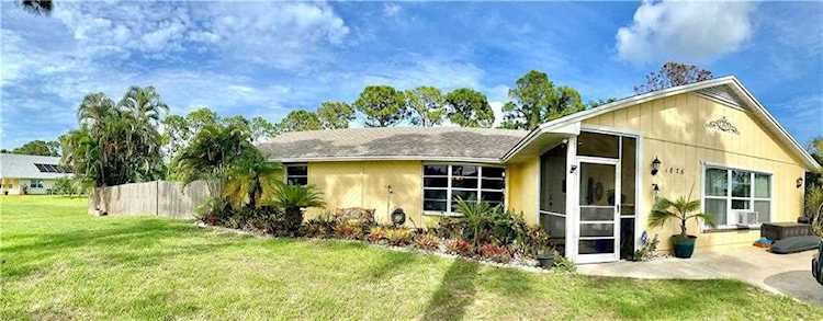 1876 SW 14th Ave Vero Beach, FL 32962