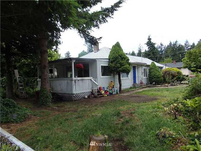 8602 SW Lake Lakewood, WA 98498