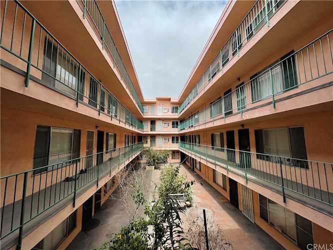 335 Cedar Ave #304 Long Beach, CA 90802