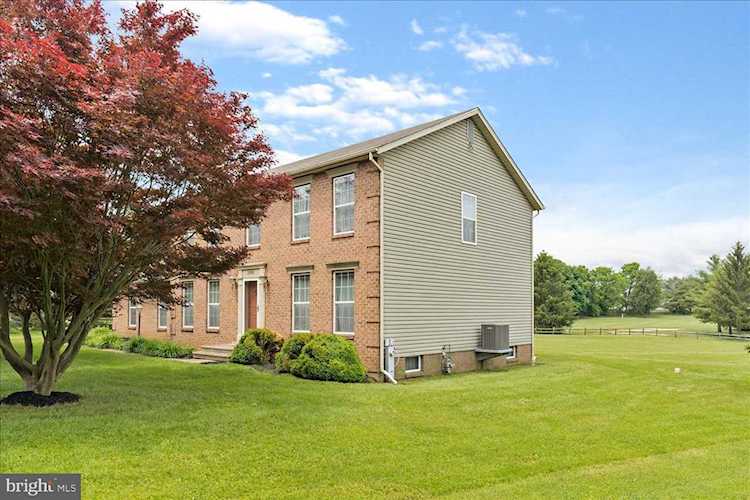2092 Triple Green Ct Hampstead, MD 21074