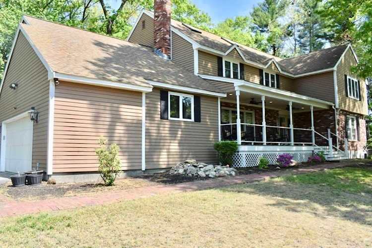 6 Highland Rd Windham, NH 03087