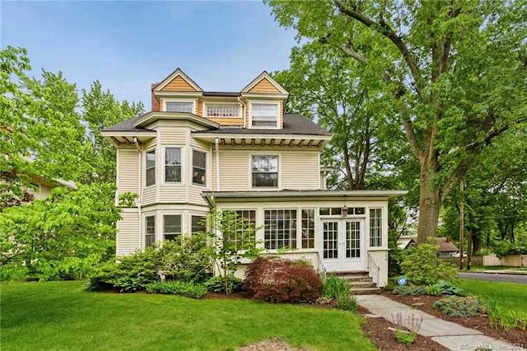 126 Kenyon Street Hartford, CT 06105