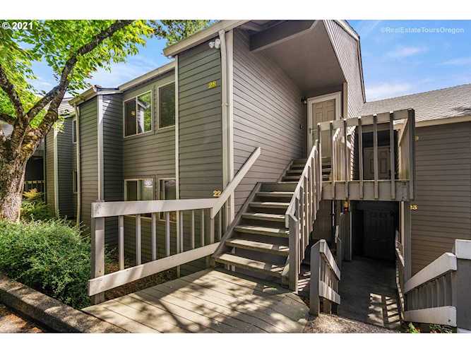 44 Eagle Crest Dr #28 Lake Oswego, OR 97035
