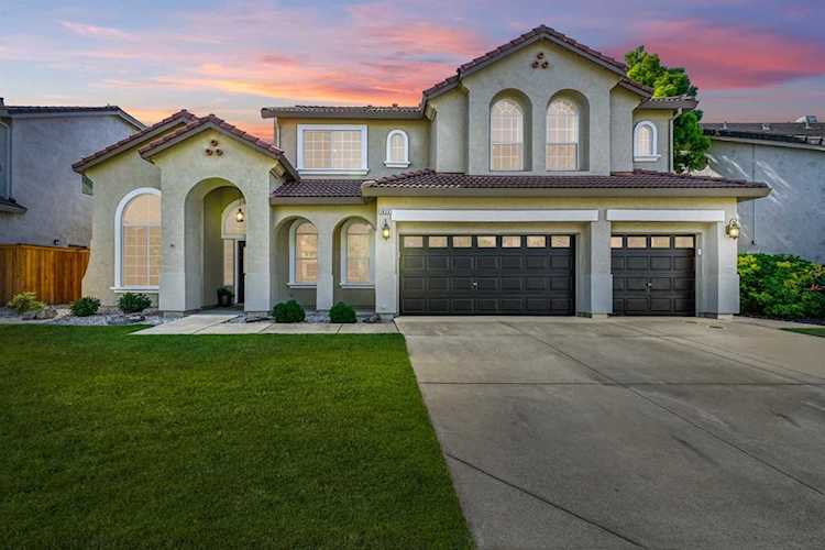 1833 Cymbeline Street Roseville, CA 95747