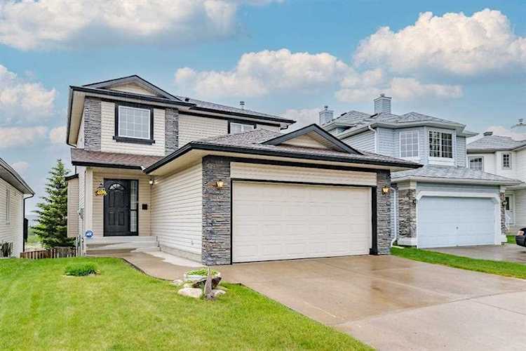 42 Tuscarora View NW Calgary, AB T3L 2E3