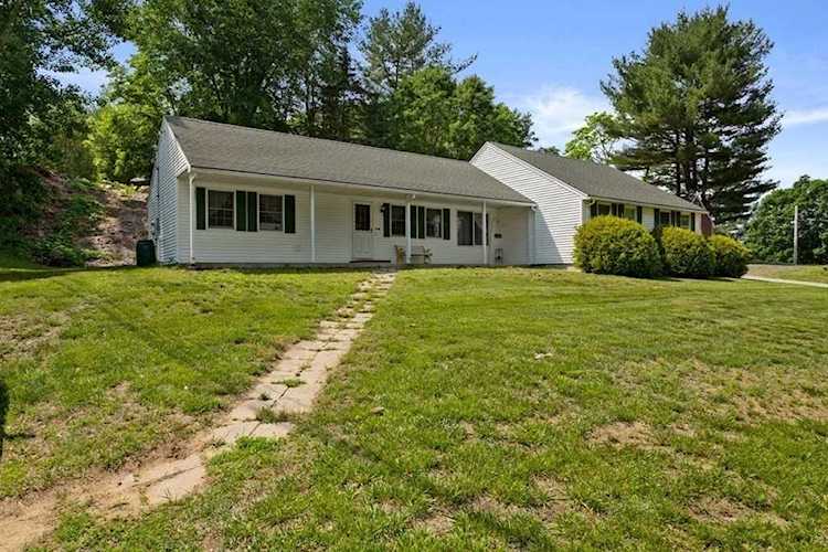 55 Washington St Groveland, MA 01834