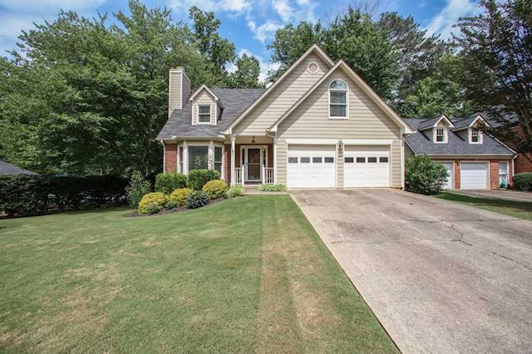 815 Kenley Walk Roswell, GA 30076