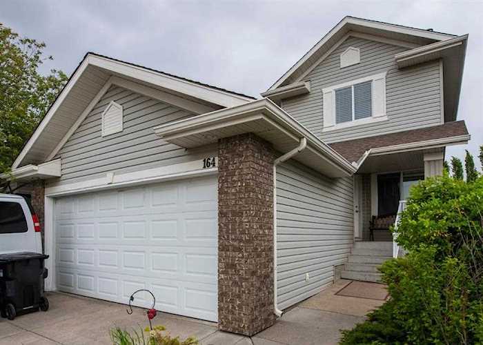 164 Royal Birch Circle NW Calgary, AB T3G 5L4