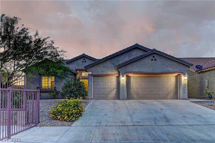 1004 New Creek Ave Henderson, NV 89015