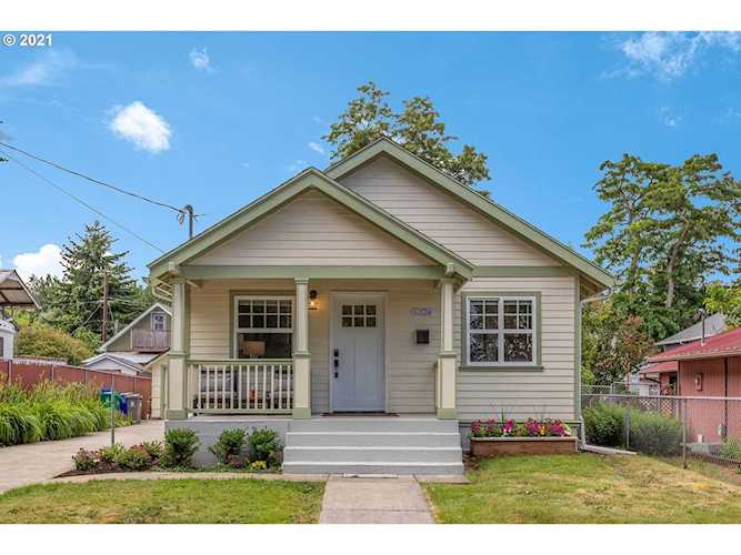 8324 N Hudson St Portland, OR 97203