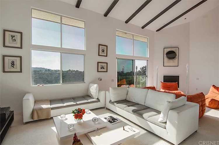 2385 Roscomare Rd #F10 Los Angeles, CA 90077