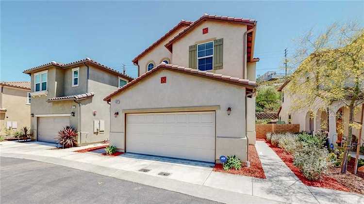 19876 Via Ott Newhall, CA 91321