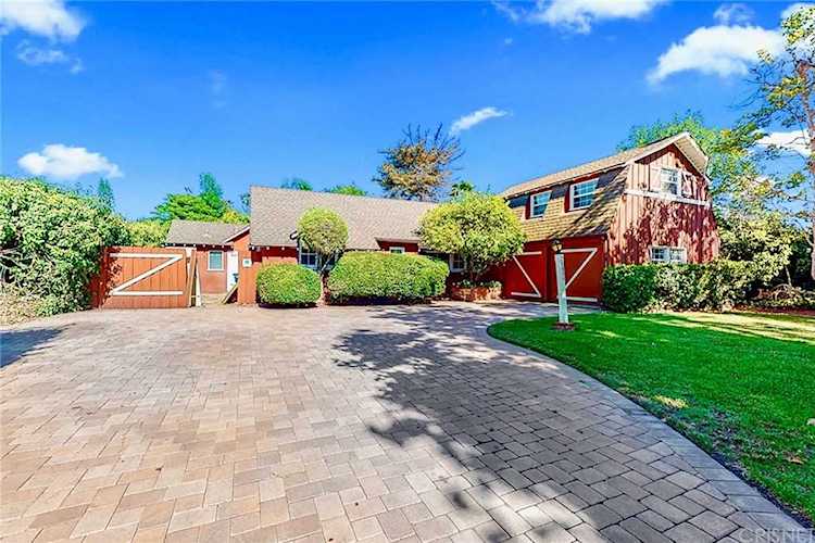 7934 Amestoy Ave Lake Balboa, CA 91406