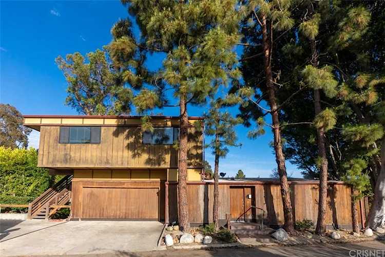 3124 Floye Dr Hollywood Hills, CA 90046