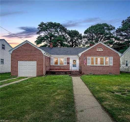 239 Chautauqua Ave Portsmouth, VA 23707