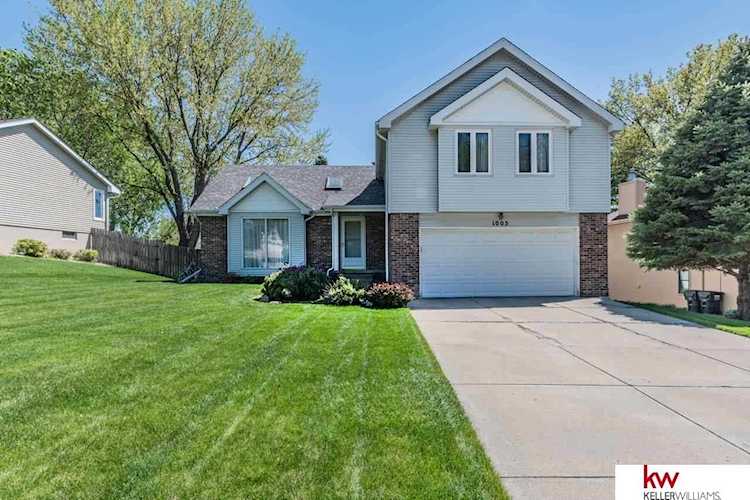 1005 E Cary St Papillion, NE 68046 | MLS 22109349 Photo 1