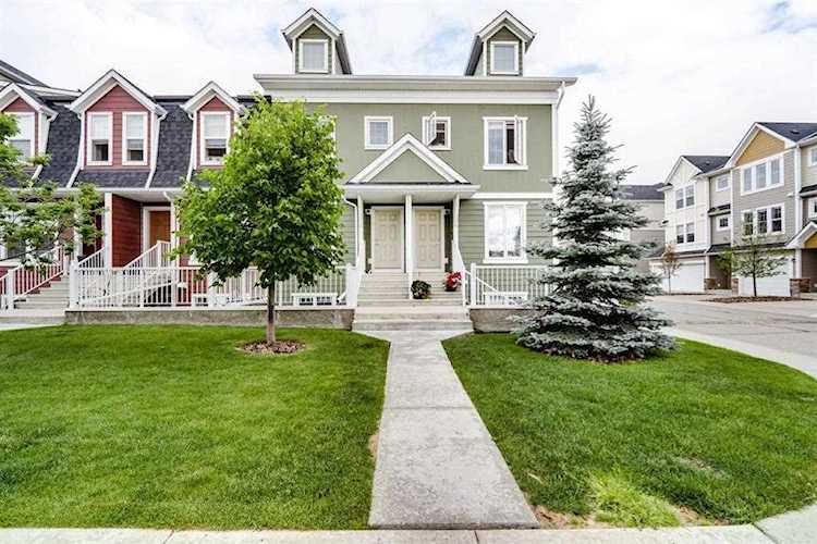 206 Auburn Bay Circle SE Calgary, AB T3M 1S7