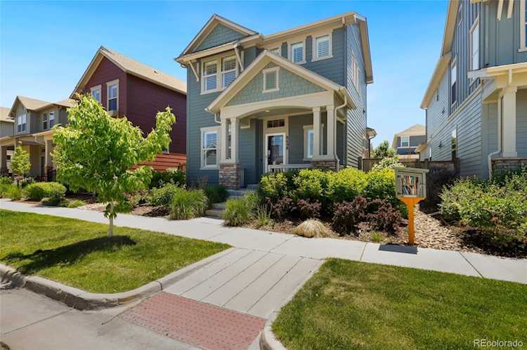 8698 E 54th Place Denver, CO 80238