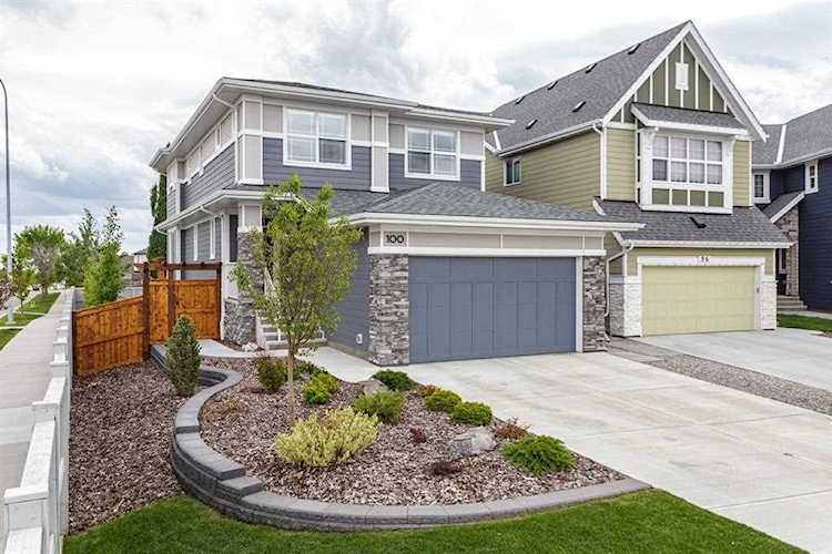 100 Tuscany Ridge Manor NW Calgary, AB T3L 0E4
