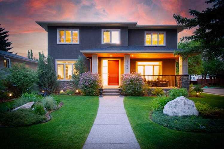 2204 6 Ave NW Calgary, AB T2N 0W9