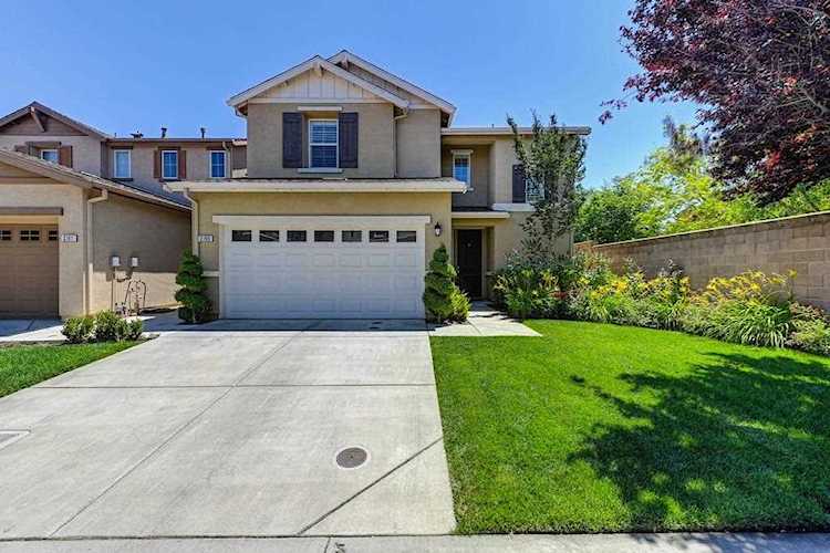 2169 Ellesmere Loop Roseville, CA 95747