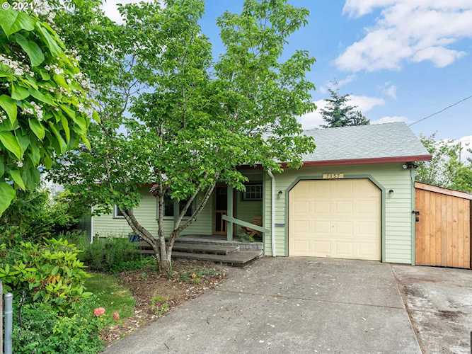 7137 NE Klickitat St Portland, OR 97213
