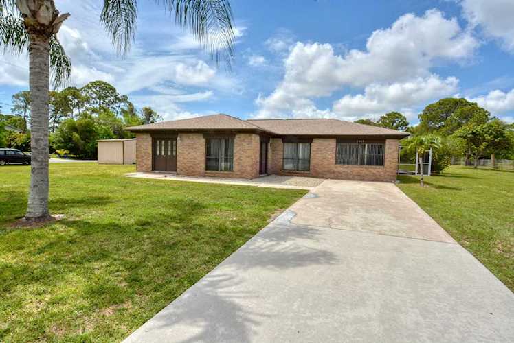 1803 Easy Street Fort Pierce, FL 34982