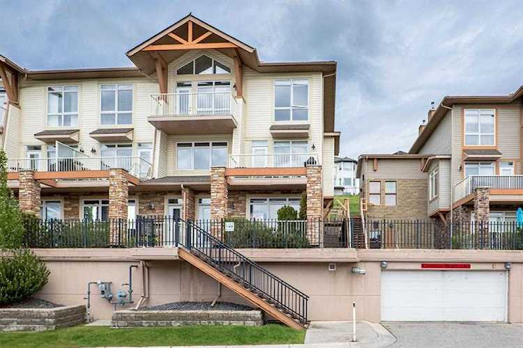 140 Rockyledge View NW #9 Calgary, AB T3G 5Y4
