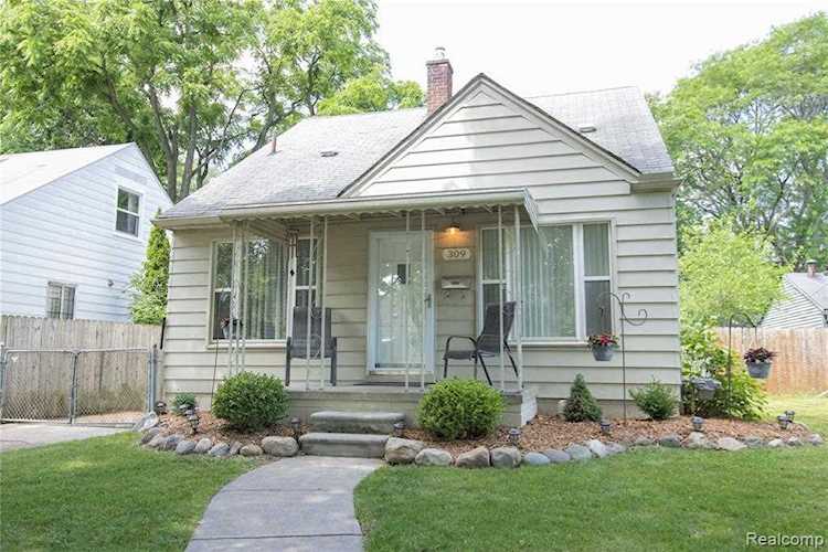 309 N Minerva Ave Royal Oak, MI 48067