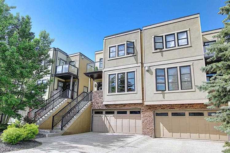 2024 27 Ave SW Calgary, AB T2T 1H5