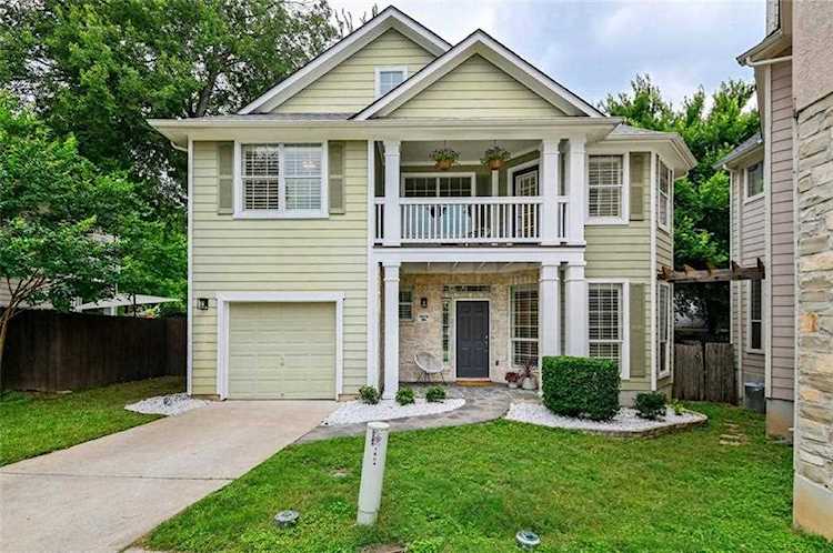 1804 Village Oak CT Austin, TX 78704