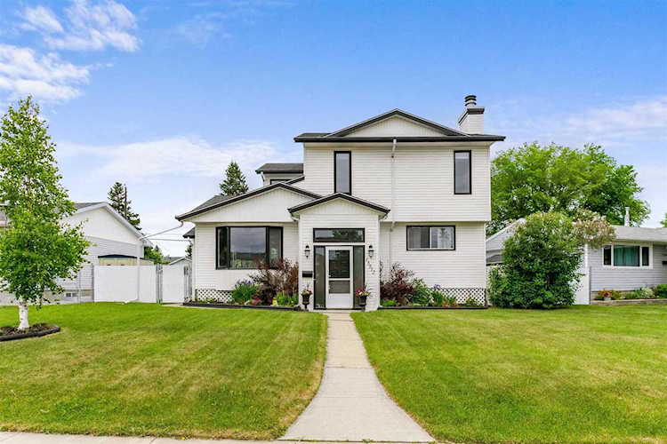 13512 132 Avenue Edmonton, AB T5L 3R7