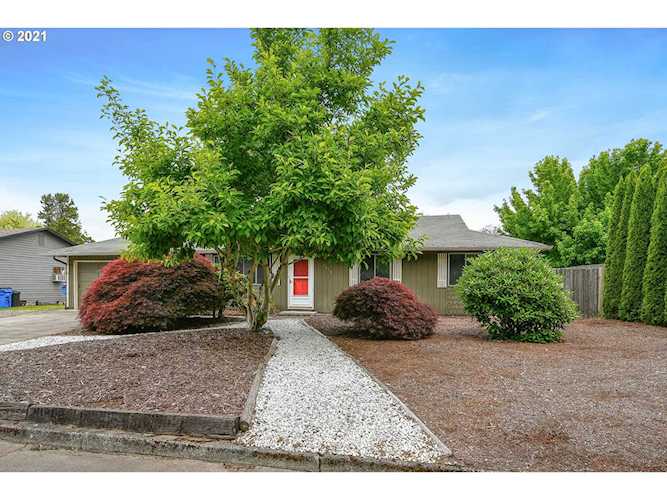 1816 NW 100th St Vancouver, WA 98685