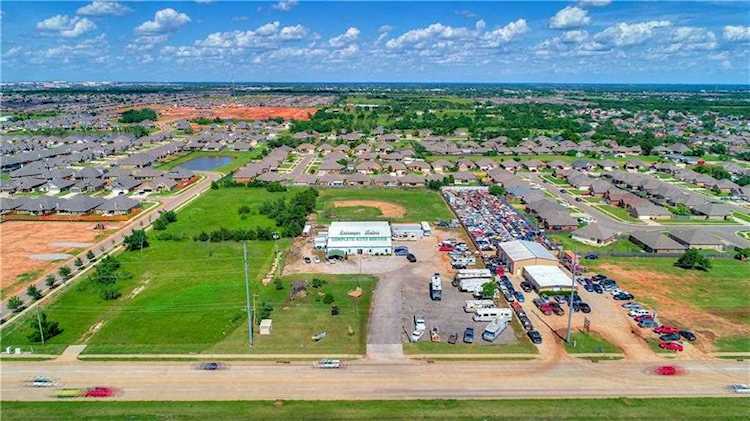 3020 N Eastern Ave Moore, OK 73160