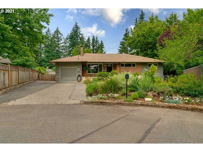 15037 NE Pacific St Portland, OR 97230