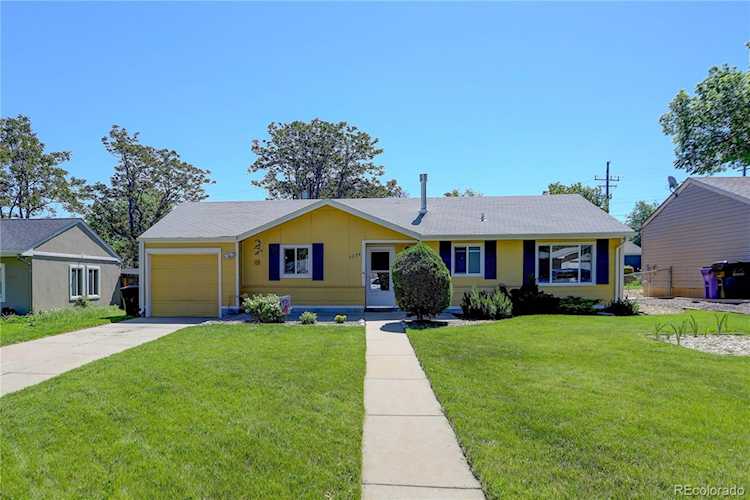 3284 S Dahlia St Denver, CO 80222 | MLS 6392667 Photo 1