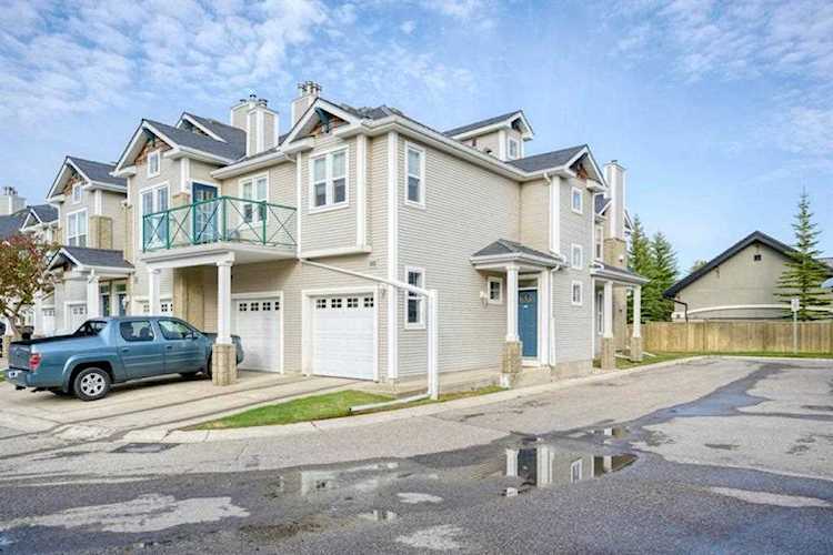 39 Hidden Creek Place NW #204 Calgary, AB T3A 6B9