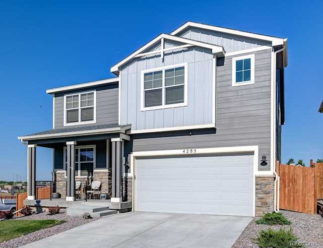 4285 S Nepal Circle Aurora, CO 80013 | MLS ® 8552780 Photo 1