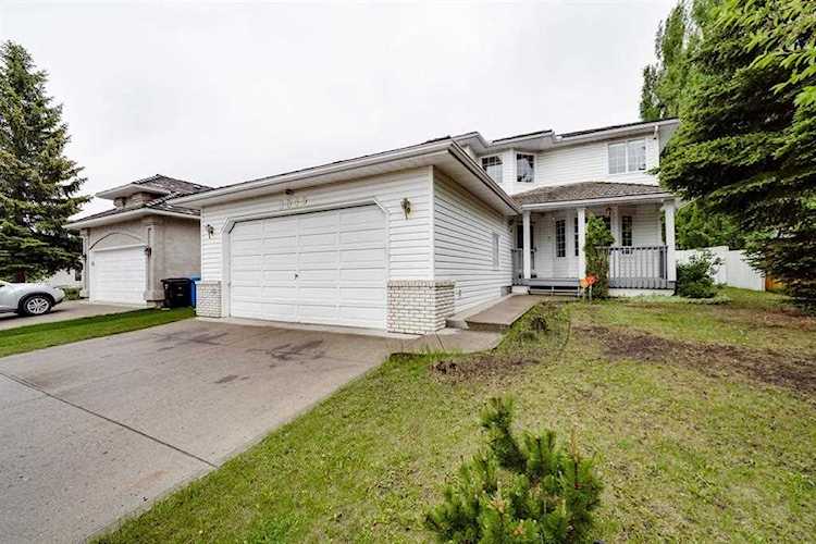 1349 Shawnee Rd SW Calgary, AB T2Y 2V4