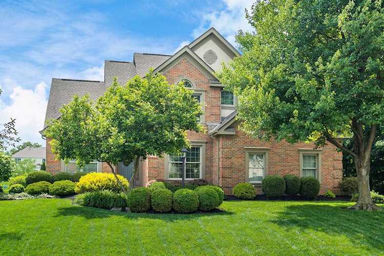 6220 Westwick Place Lewis Center, OH 43035