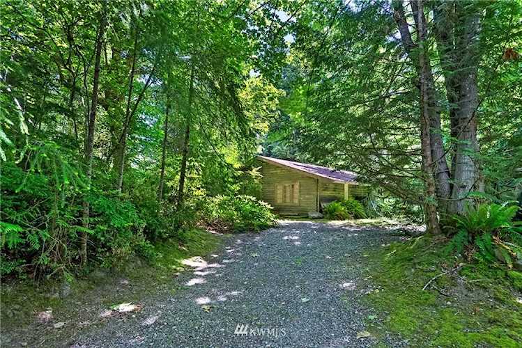 14014 38th St SW Lakebay, WA 98349
