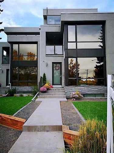 2710 Parkdale Blvd NW Calgary, AB T2N 3S7